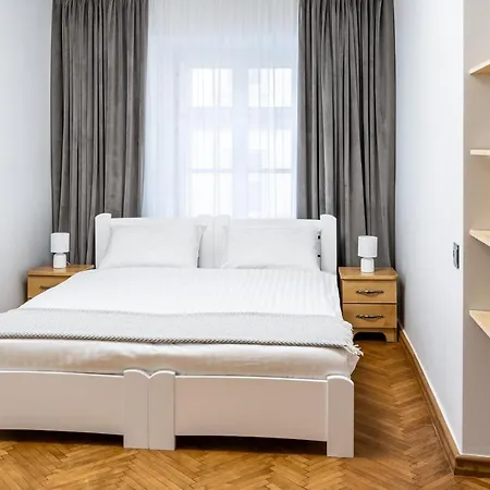 Romari вірменська * Leopoli