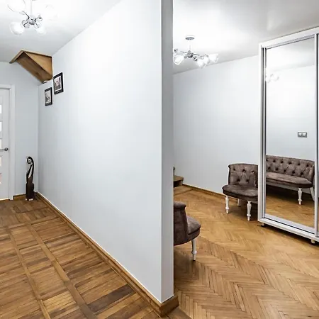 Romari вірменська 아파트