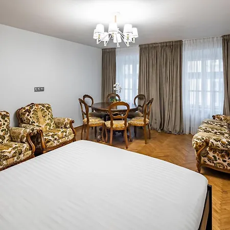 Romari вірменська 아파트 *