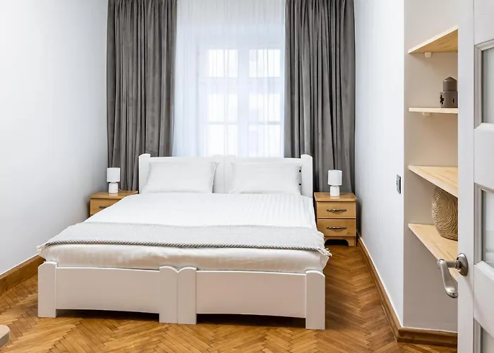 Romari вірменська * לבוב