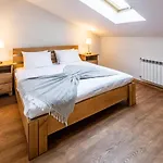 Romari вірменська *